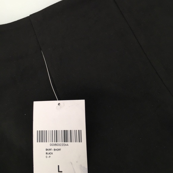 Forever 21 faux suede mini skirt - Picture 5 of 5